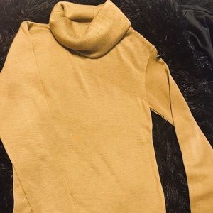 Vintage turtle neck sweater